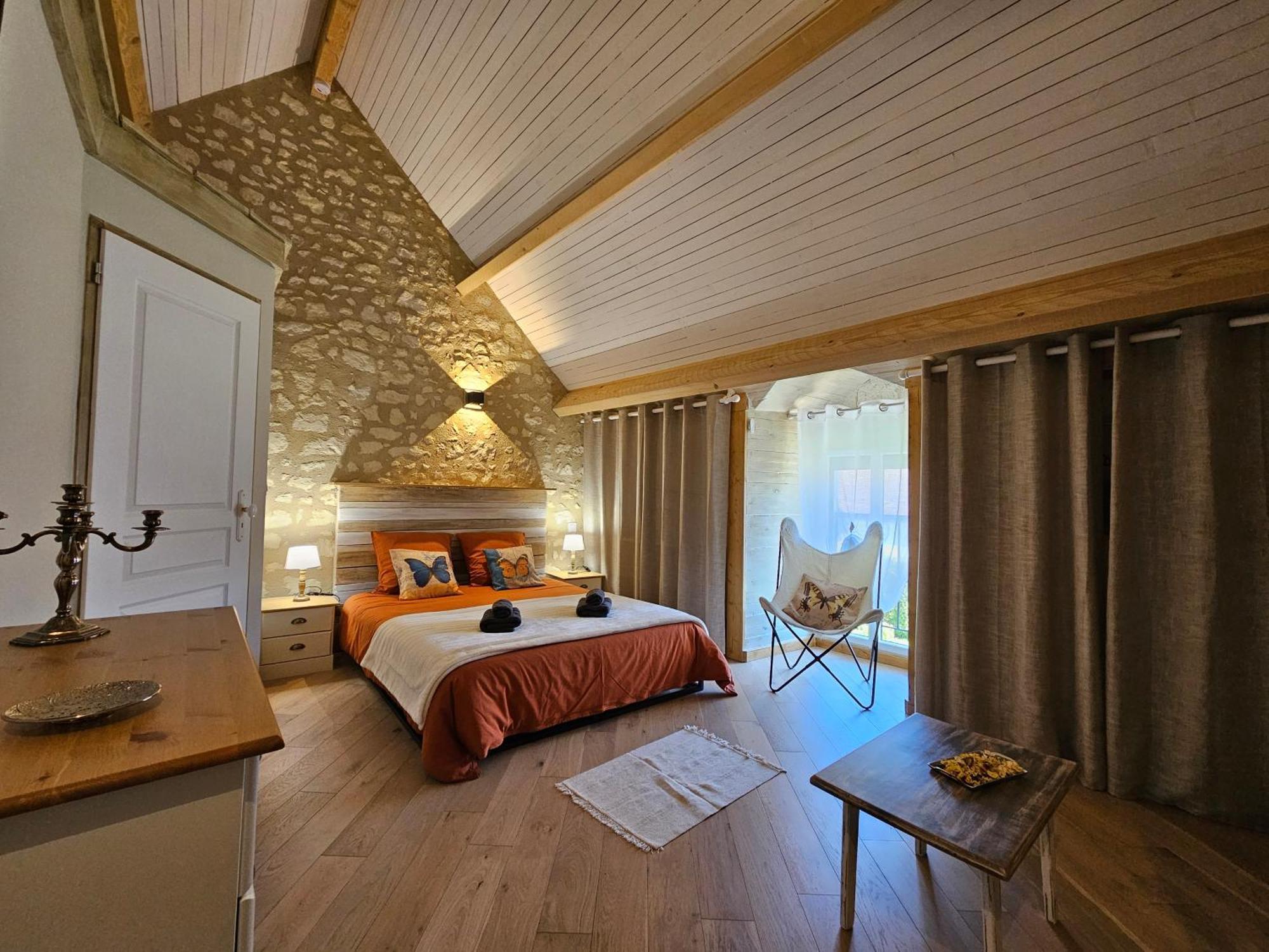 Les Peupliers Villa นอยเยส์-ซัวร์-แช ภายนอก รูปภาพ